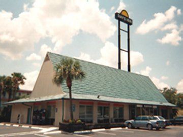 Days Inn Tampa North Of Busch Gardens Lutz Exterior photo