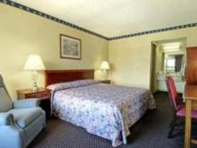 Days Inn Tampa North Of Busch Gardens Lutz Room photo